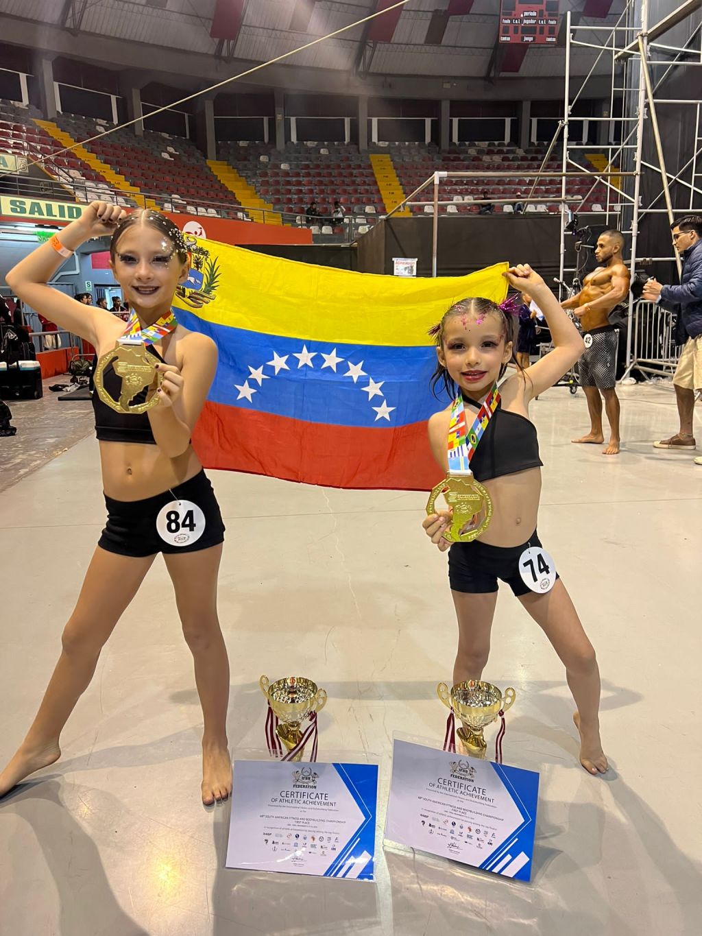 Anzoatiguenses ganaron oro en Campeonato Suramericano de Físicoculturismo y Fitness