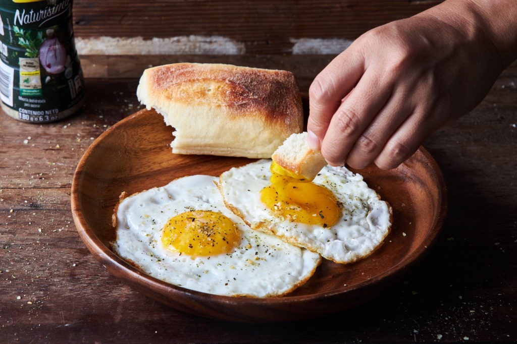 Estudio reveló que comer huevo no afecta el colesterol ni el corazón