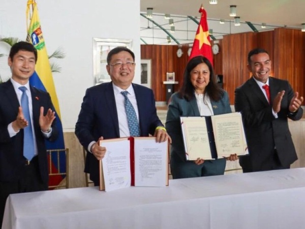 Venezuela y China fortalecen relaciones en las áreas de turismo y agricultura